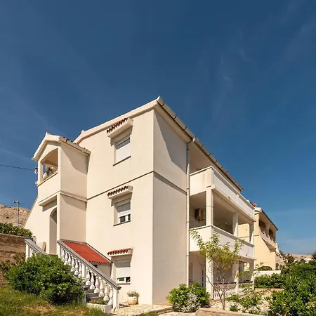 Gorgeous In Pag With Wifi Apartman *