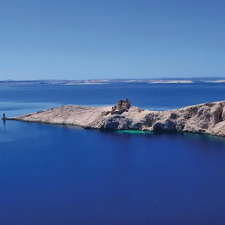 Awesome In Pag With Wifi Apartment *